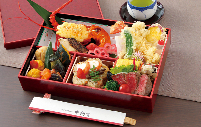 お花見弁当《松》